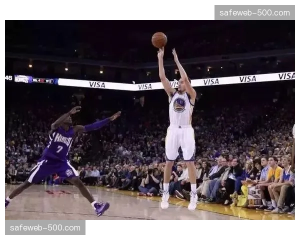 马刺进攻体系高效运转，投篮命中率和三分命中率均居联盟前七